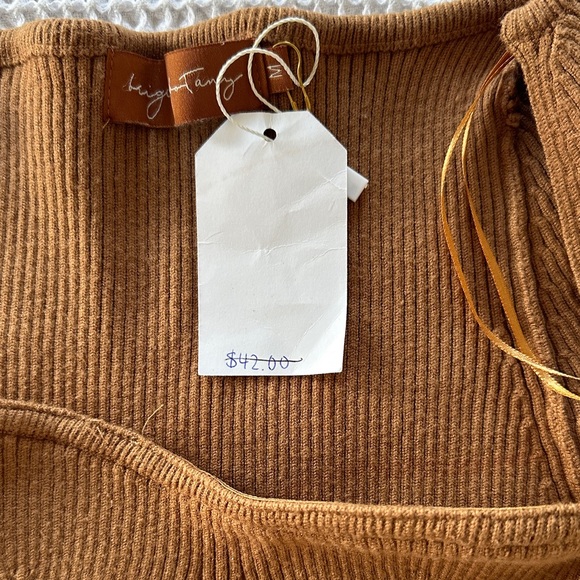 Ribbed crop top - Picture 6 of 8